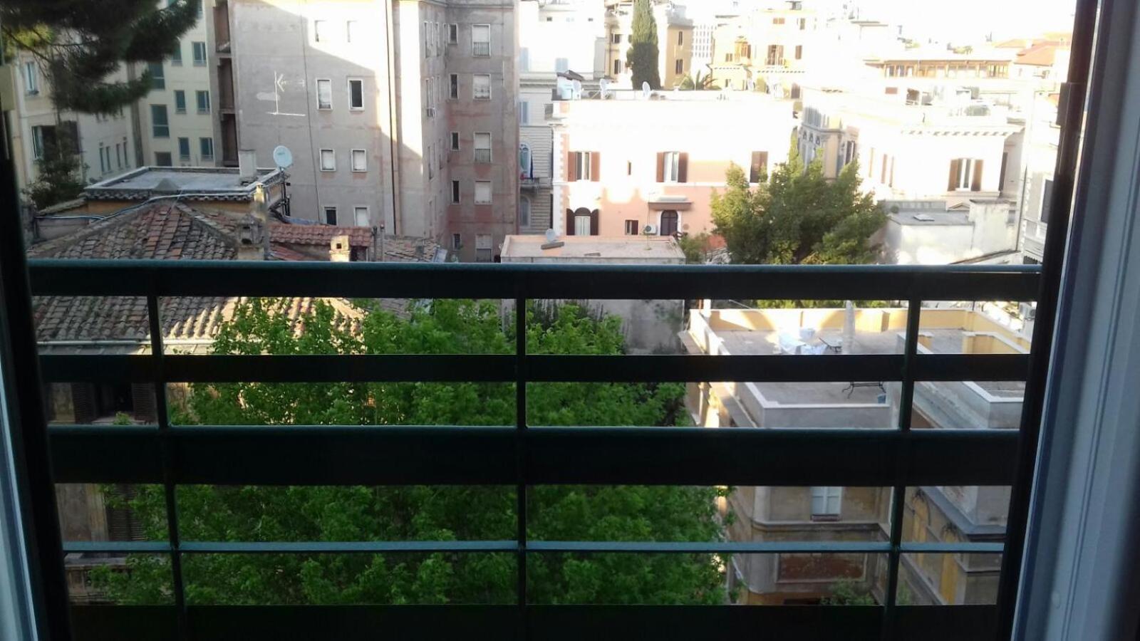 Flower Guesthouse, Rome